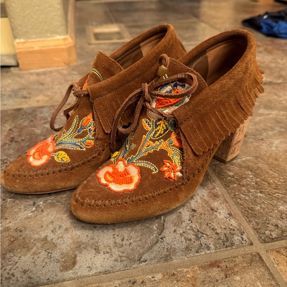 Tory Burch heeled moccasin - Picture 1 of 6